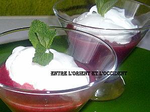 Soupe de fraise et son nuage vanillé nabila-038-2.jpg