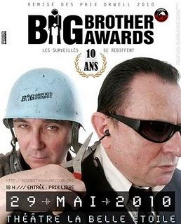 328° La faute à Facebook... 328° La faute à Facebook...