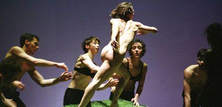 Pub Angelin Preljocaj resize_spe_image_912_sacre