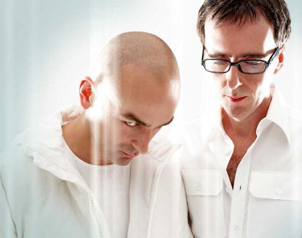 Underworld: Scribble (Radio Edit)
Le duo électro britannique...