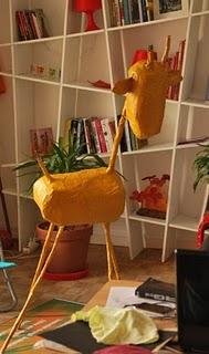 girafe en papier mâché