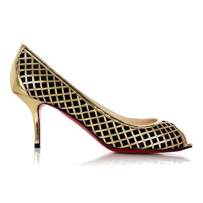 051110-christian-louboutin-400-w540-h410