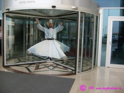 540km en bus, ça use, ça use... hôtel Rixos Konya.jpg