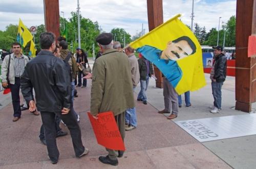 Kurdes d’Iran, Kurdes de Turquie même combat! 28682_427352221795_236413916795_5599348_6711156_n.jpg