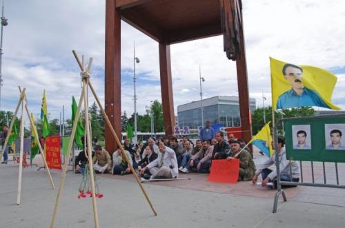 Kurdes d’Iran, Kurdes de Turquie même combat! 28682_427352231795_236413916795_5599350_541564_n.jpg