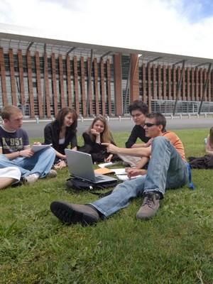 Max | Marée rose lycée.jpg