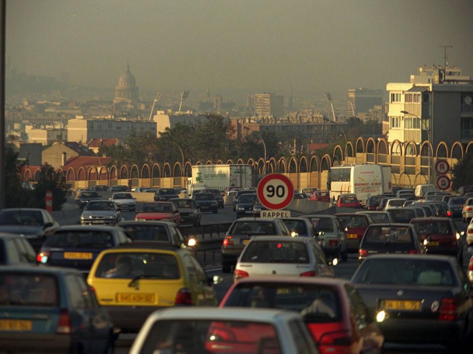 http://www.geo.fr/var/geo/storage/images/media/images/rubrique-geo-infos/images-une-actu-une-question/embouteillage-sur-le-peripherique/436540-1-fre-FR/embouteillage-sur-le-peripherique_940x705.jpg