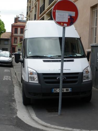 La saleté et l'insécurité de Toulouse, ou l'art de Pierre Cohen pour gérer sa ville!! IMGP0382.jpg