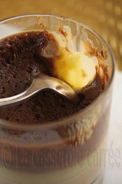 Verrines de mousse au chocolat noir, lemon curd et panna cotta au café