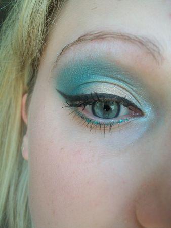 Muchness & Alice make_up_021