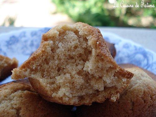 Madeleines à la pâte de spéculoos DSC06615.JPG