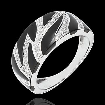 Les bijoux sauvages… pour votre look d’aventurière de l’été. Les bijoux sauvages… pour votre look d’aventurière de l’été.