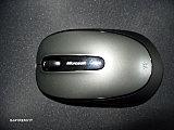 AVIS : Souris sans fil 2000 de Microsoft S1050220