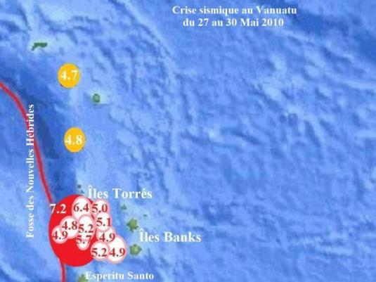 Depuis le 27 Mai, magnitude 7.2, l'archipel Vanuatu connaît une crise sismique sans précédent réactivant plusieurs volcans