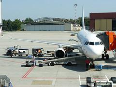 Décollez immédiatement et gratuitement pour Londres, Madrid ou Rome ! Avion