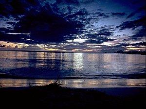 Mgr Cacciavillan, Contemplez et réfléchissez ! Martinique.jpg