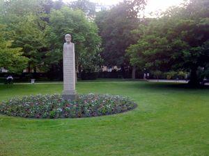 Une brassée de fleurs, en cette matinée d'orage.... Branly
