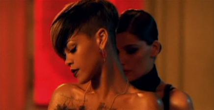 Rihanna ... découvrez son clip coquin Te Amo avec Laetitia Casta