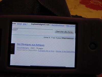 une bibliothécaire en librairie une bibliothécaire en librairie