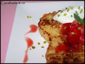 Brioche perdue au lait d’amande, poelée de fraises au miel et mousse mascarpone pistache Brioche_perdue_au_lait_d_amande__poel_e_de_fraises_au_miel_et_mousse_mascarpone_pistache