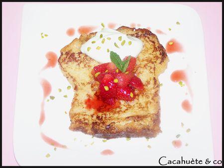 Brioche perdue au lait d’amande, poelée de fraises au miel et mousse mascarpone pistache Brioche_perdue_au_lait_d_amande__poel_e_de_fraises_au_miel_et_mousse_mascarpone_pistache_2
