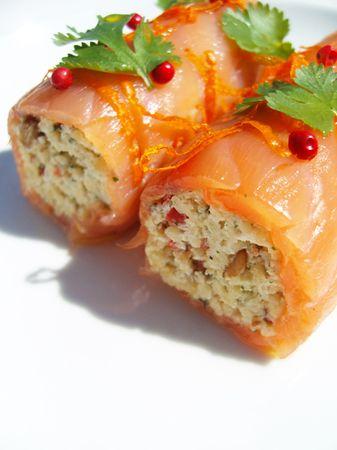 MISS TINY EST UNE PIRATE: 3 RECETTES DE GRAINES TIPIAK POUR LE PRIX D'UNE!!! Canelloni_de_saumon_fum_