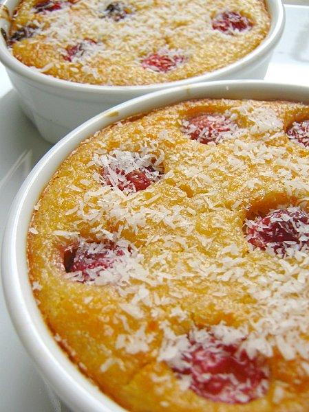 Petits Gâteaux de Semoule aux Cerises Vanille & Coco