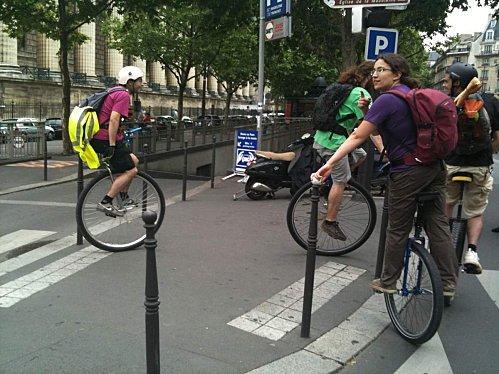 Mono cycliste en pause à la Madeleine cyclisme-0757.JPG