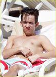 kevin_mchale_shirtless_10