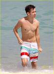 kevin_mchale_shirtless_02