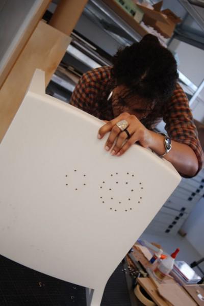 Charity Chair par le studio Group A, blog-espritdesign.com Charity Chair par le studio Group A, blog-espritdesign.com