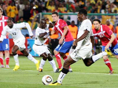Souverain, Asamoah Gyan transforme le pénalty pour la victoire du Ghana