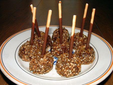 Sucettes de fruits au chocolat ! y1pxEsiFKRC3naZSo8y64Gwp4vxUwTeY4lpjGMziqiQqqZhiBWNkE6OiWrQJbS0yFAUoit3BBY_Fno
