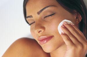 Les 5 touches Beauté en plus FEMME_VISAGE_COTON