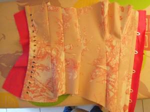 CorsetEntier Corsetterie : les autres pièces et la doublure