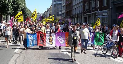 Deux millions de manifestants dans les rues contre la réforme de la retraite Deux millions de manifestants dans les rues contre la réforme de la retraite