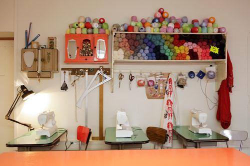 sweat-shop sweat-shop