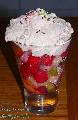 salade-de-fruits-et-chantilly-danette.JPG