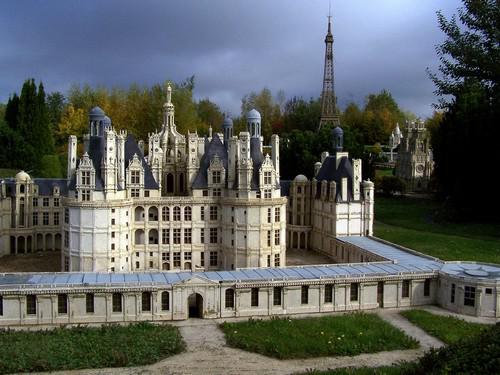 16 sites insolites à visiter en France