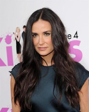 Jun. 01, 2010 - Hollywood, California, U.S. - June 1, 2010 - Hollywood, California, USA - Actor DEMI MOORE arriving to the 'Killers' Los Angeles Premiere held at the Arclight Cinemas. © Red Carpet Pictures