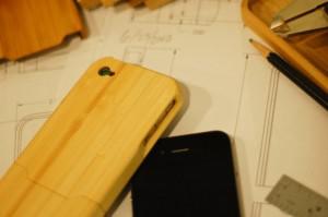 etui-bambou-iphone-2 Un étui en bambou pour votre iPhone 4