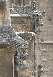 La cathédrale de Séville: Réflexions, détails et décorations