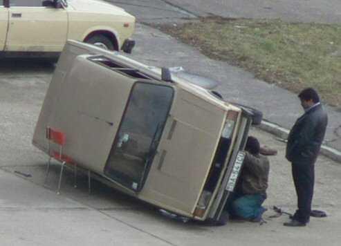L'homme et son Auto....pas mobile! L'homme et son Auto....pas mobile!