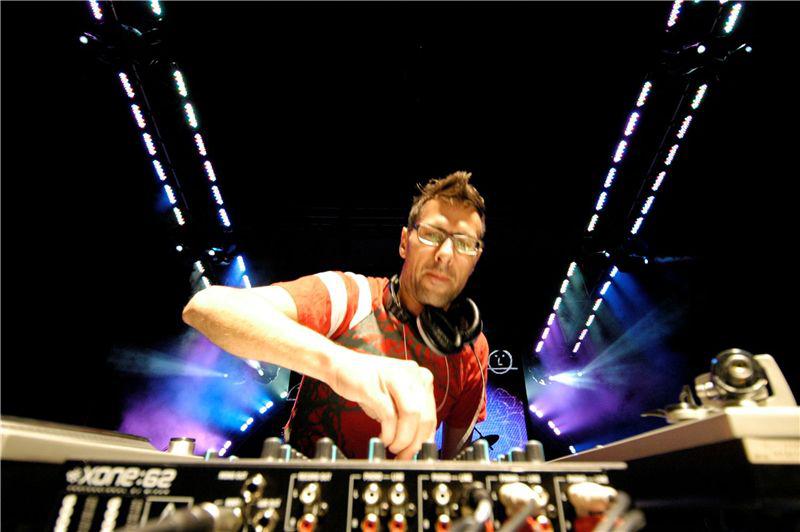 DJ Champion atteint d'un cancer! DJ Champion atteint d'un cancer!