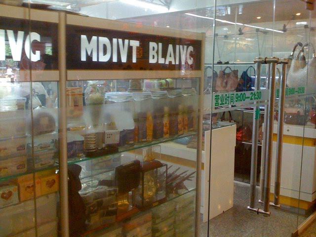 Pourquoi en Chine Mont Blanc s'ecrit Mdivt Blaivc ? Pourquoi en Chine Mont Blanc s'ecrit Mdivt Blaivc ?
