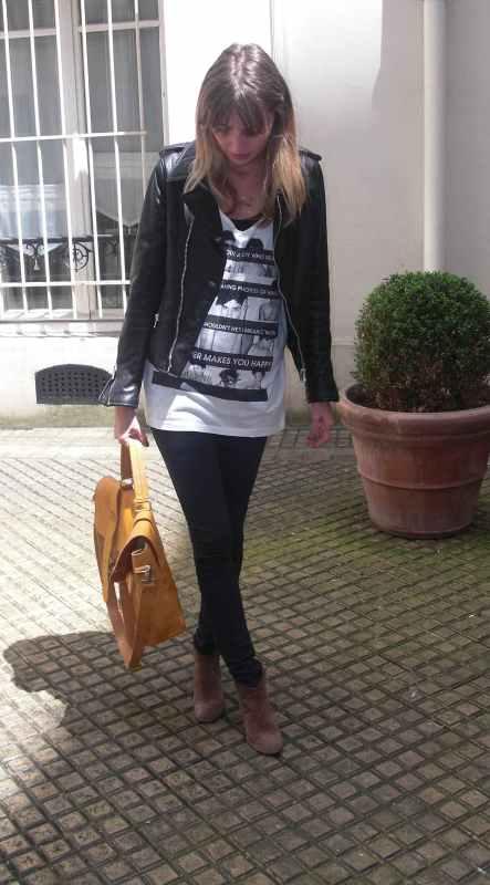 Motorcycle... Image and video hosting by TinyPic