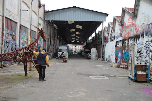 MICRO PROMENADE 4 FRICHE RVI A LYON http://www.lyonmag.com/images/1ed98a5c79f31f02c4f8758f91639da7.JPG