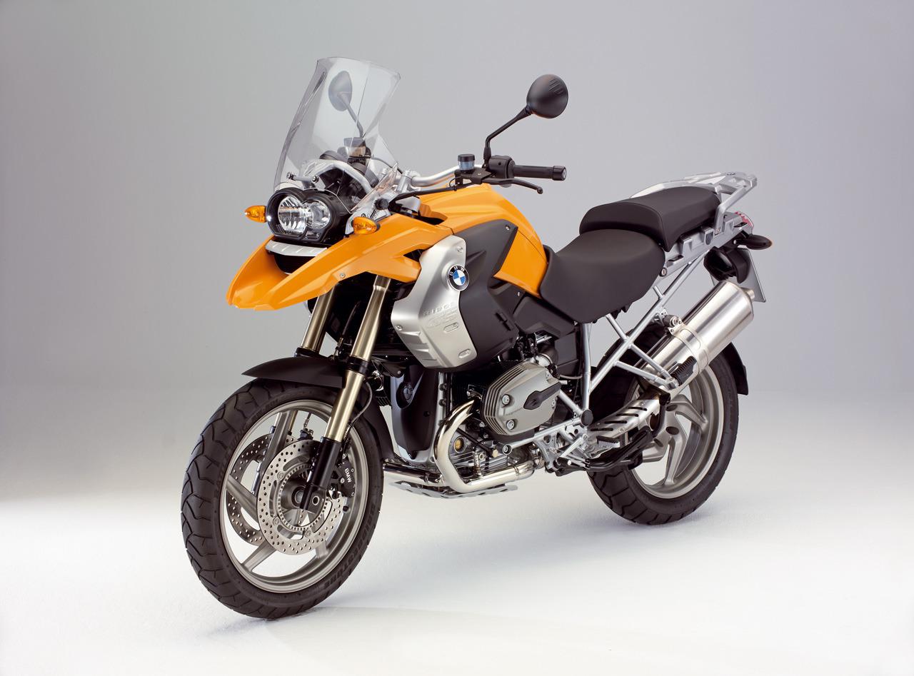 30 ans http://i338.photobucket.com/albums/n432/vonsontag/Motos/1200-gs.jpg