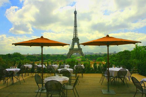 cafe-de-lhomme cafe-de-lhomme