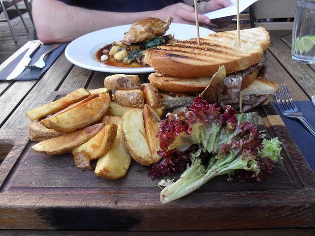 Une soirée à West Hampstead! Une soirée à West Hampstead!